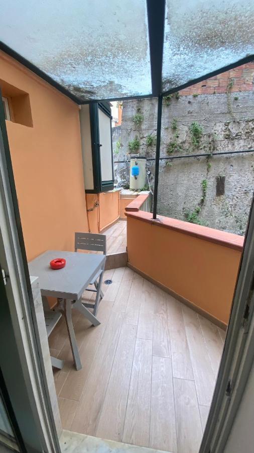 Petros Room Camere Salerno Exterior foto