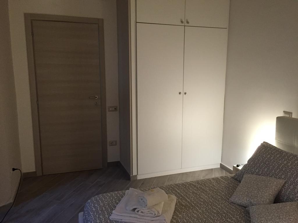 Petros Room Camere Salerno Habitación foto