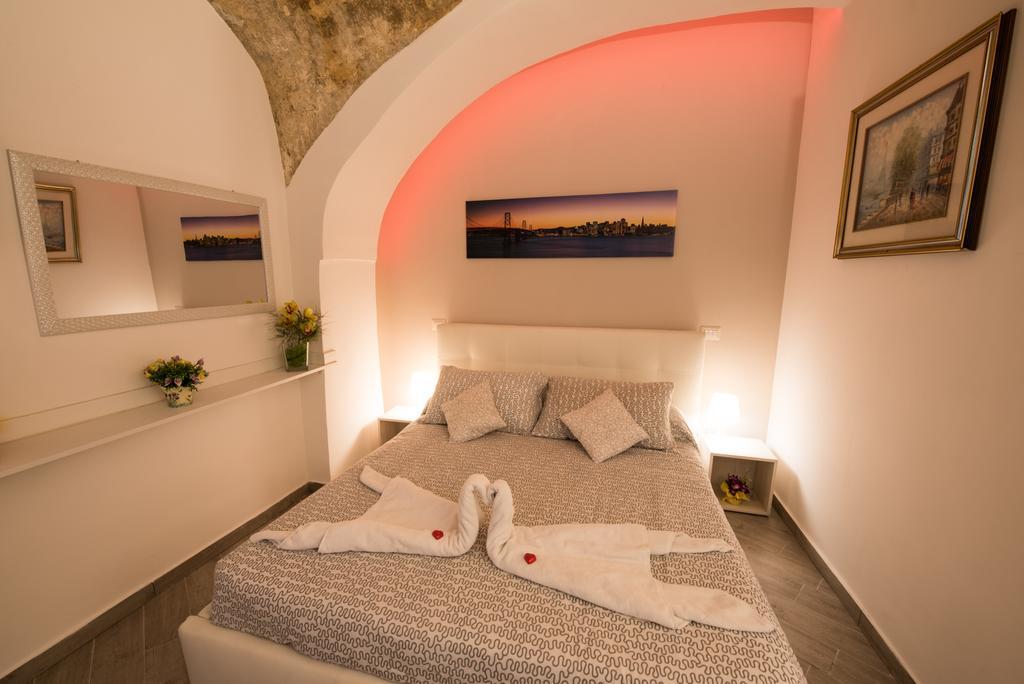 Petros Room Camere Salerno Exterior foto